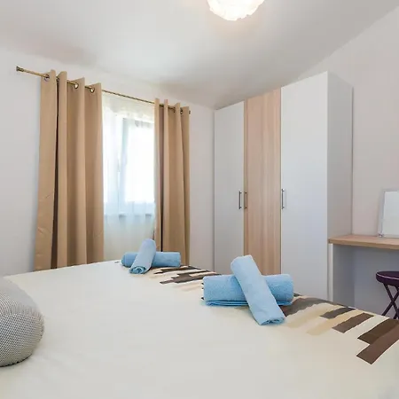 Amazing In Danilo Holiday home Radonic