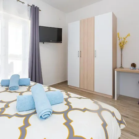 Amazing In Danilo Holiday home *