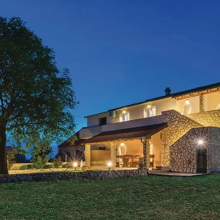 Amazing In Danilo Holiday home Radonic